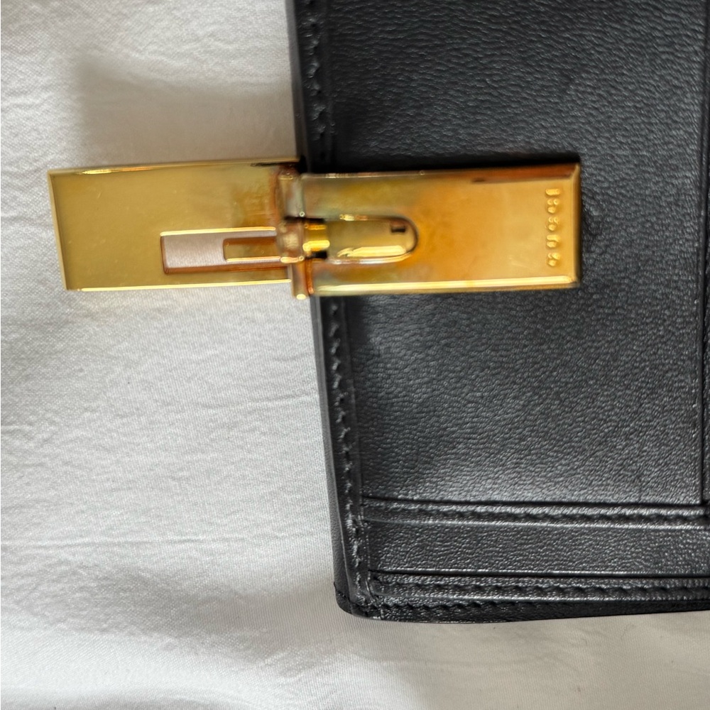 Authentic vintage Gucci Tom Ford era bifold Black Wallet with Gold Buckle - Picture 5 of 5